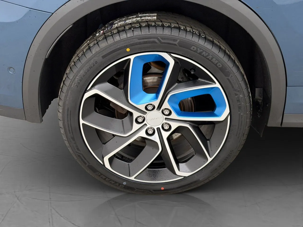 Vehicle image 36
