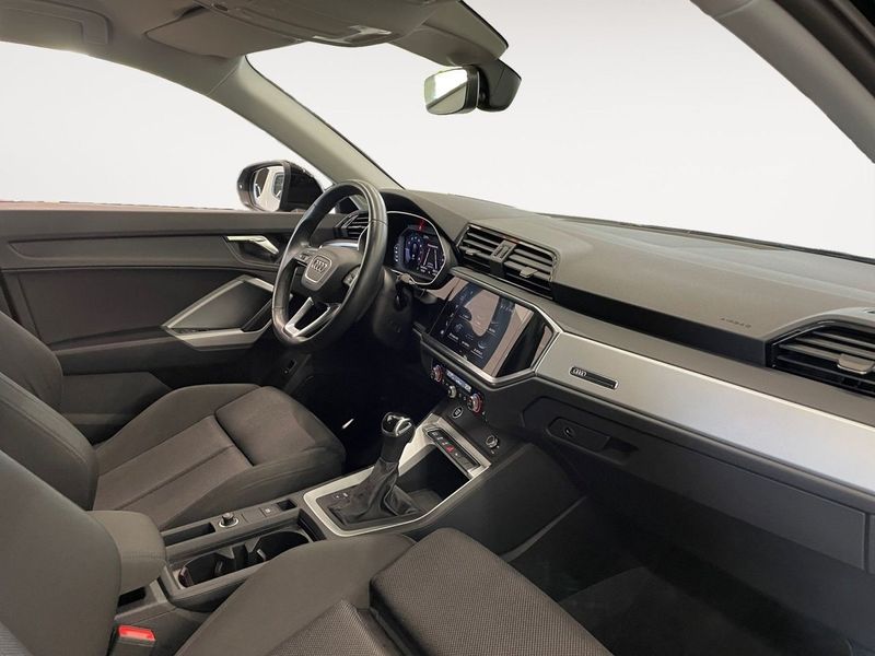 Audi Q3 bild 15
