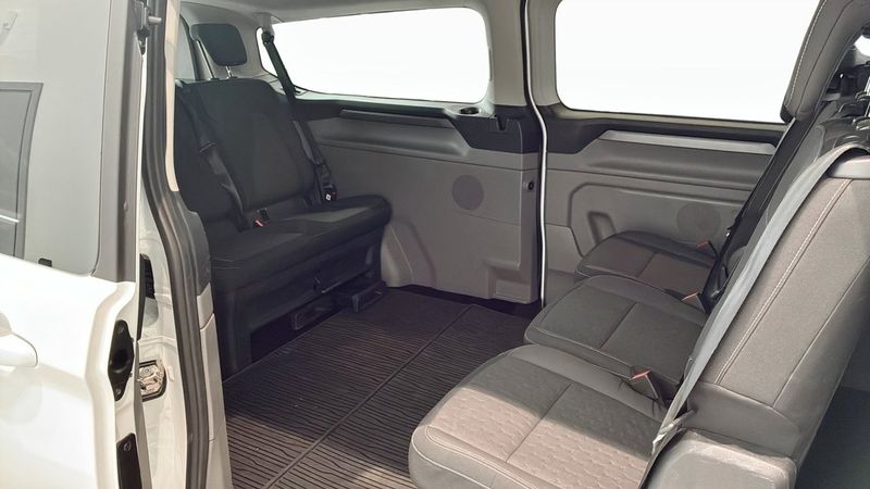 Ford Tourneo Custom bild 5