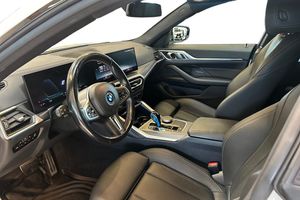 BMW i4 bild 10