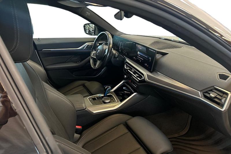 BMW i4 bild 15