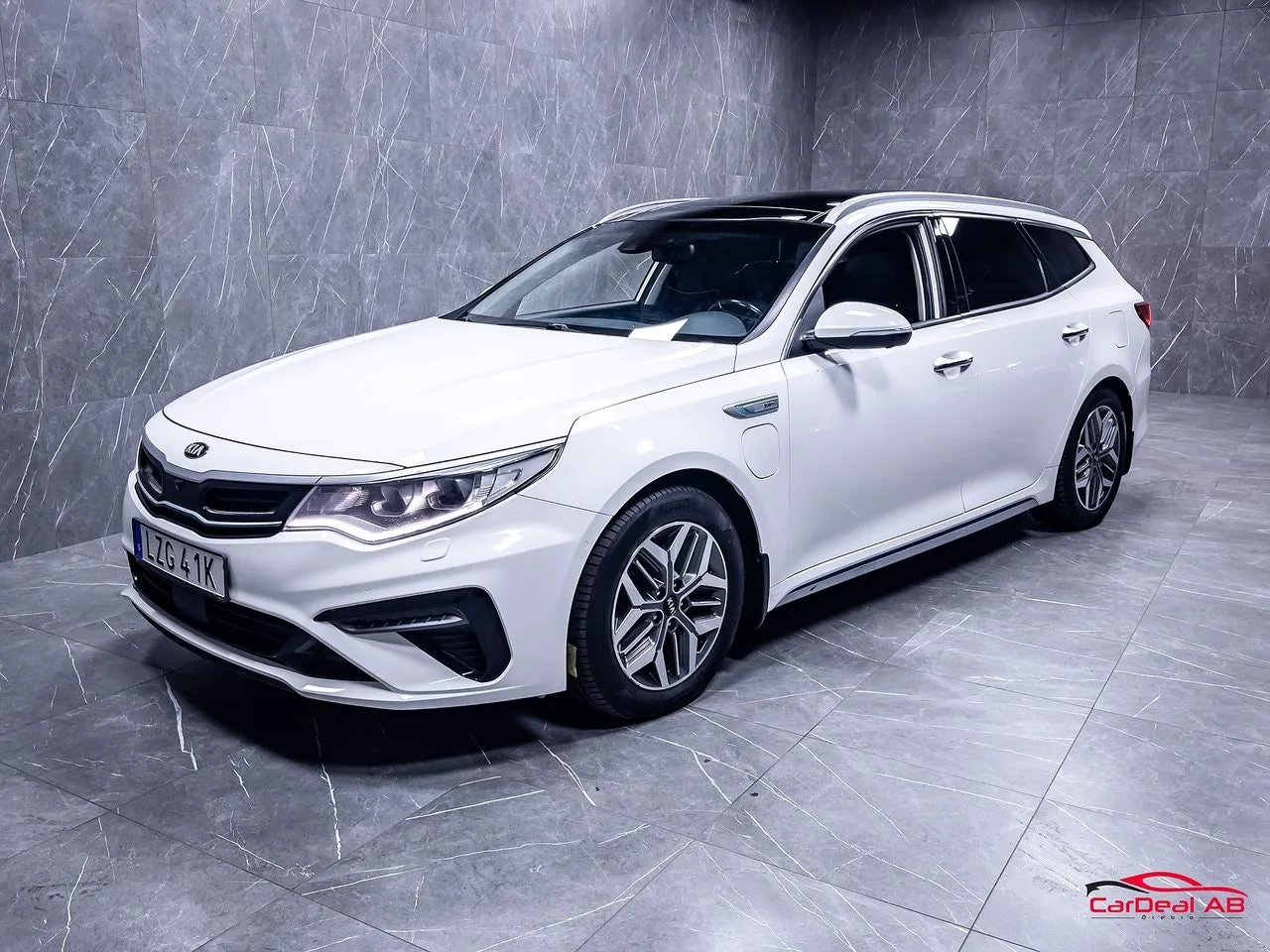 Vehicle image 2