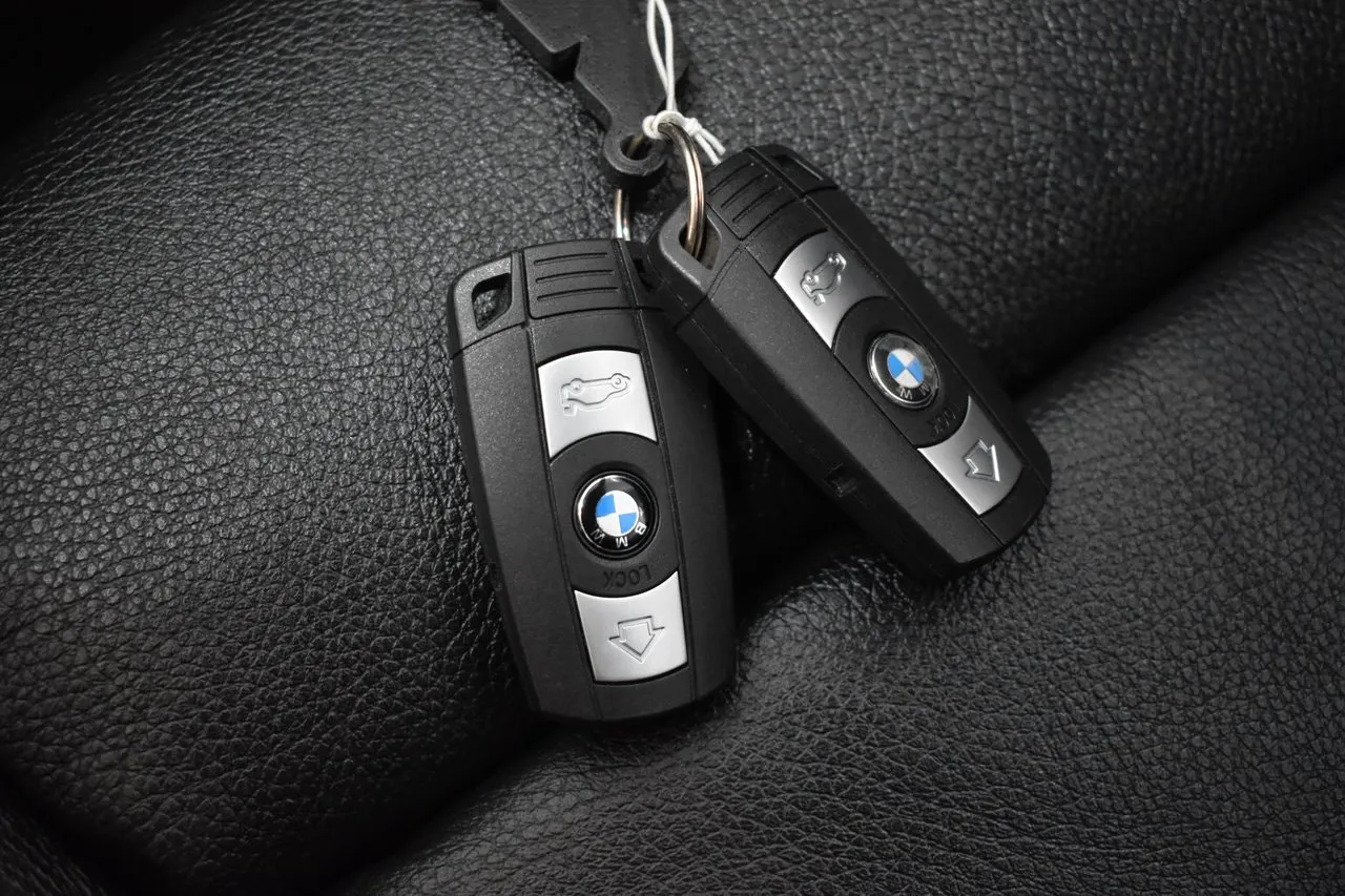 Vehicle image 21