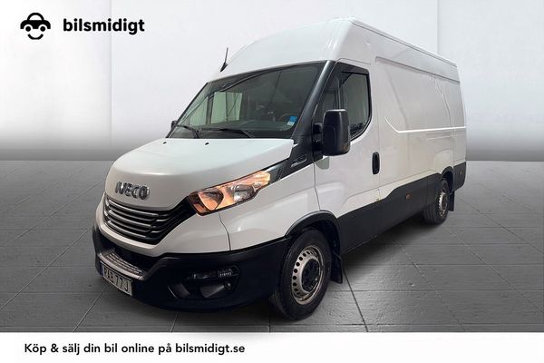 Iveco Daily 35-140 Skåpbil 2.3 JTD Hi-Matic Värmare 3-sits MOMS 136 - 2023