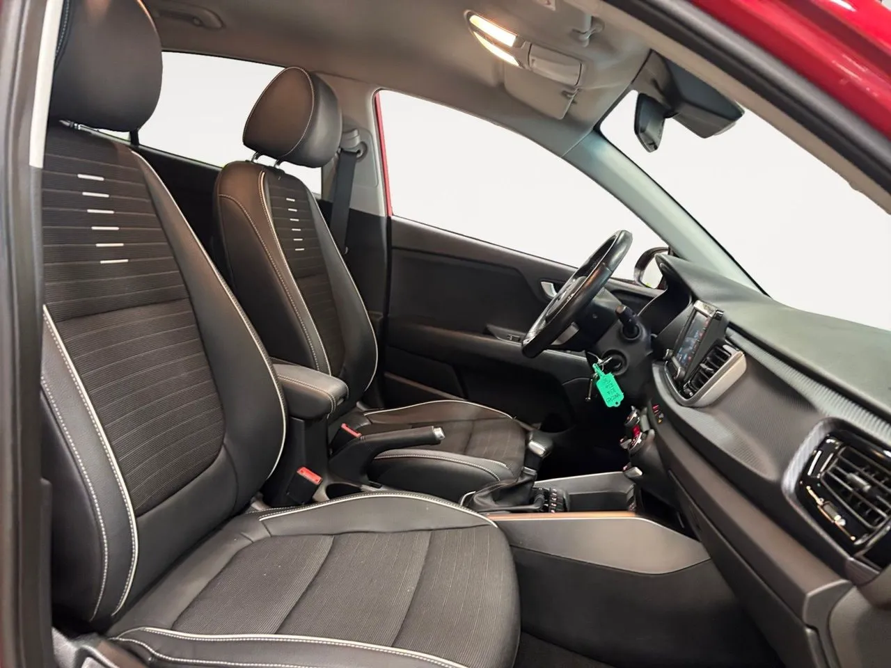 Vehicle image 14