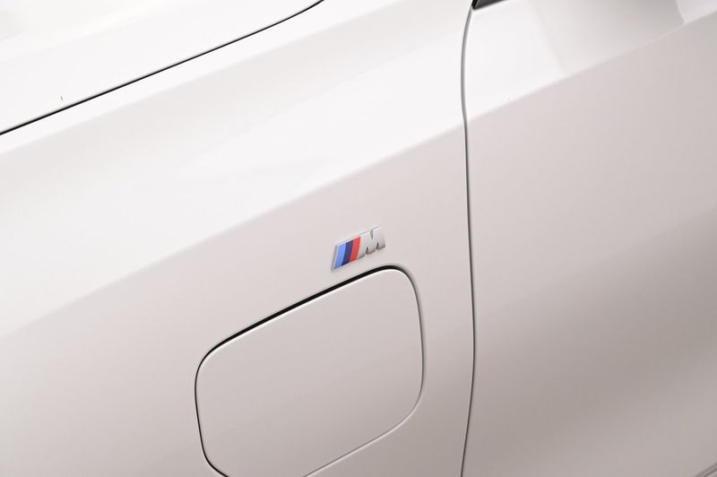 BMW 330 bild 25