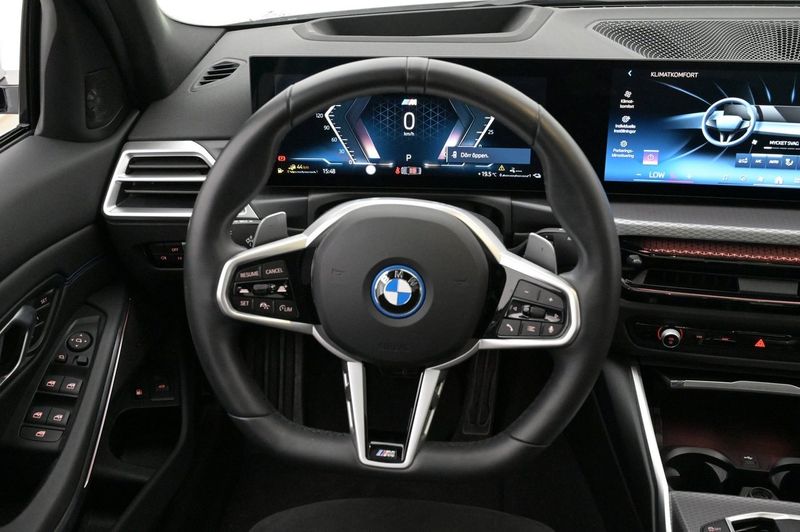 BMW 330 bild 7