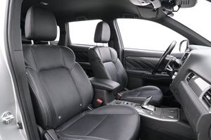 Mitsubishi Outlander bild 11