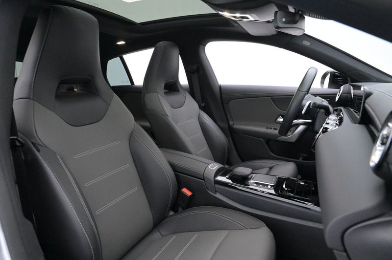 Mercedes CLA250 bild 13