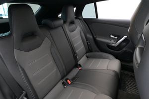 Mercedes CLA250 bild 24