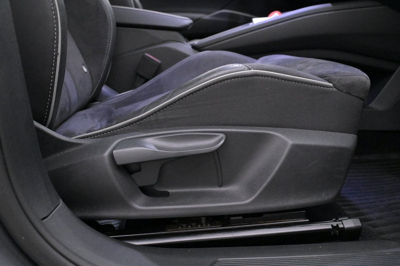 Skoda Enyaq bild 13