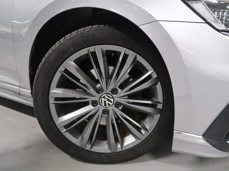 Volkswagen Passat bild 12