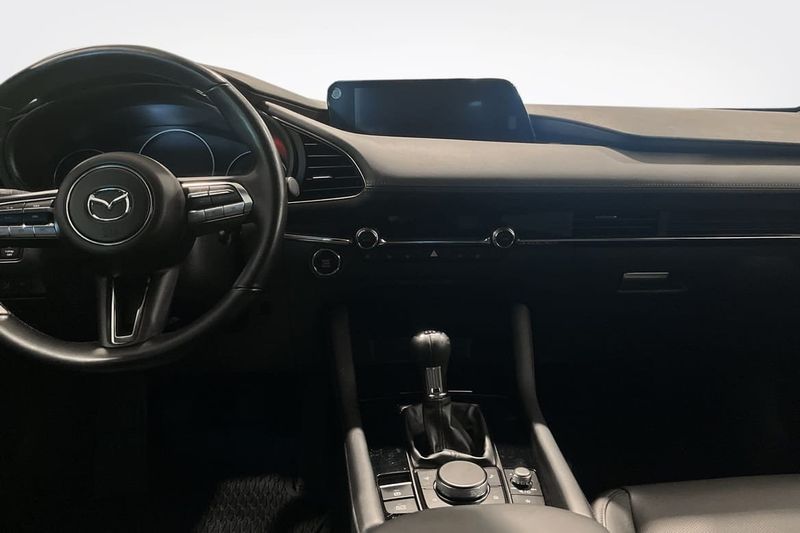 Mazda 3 bild 8