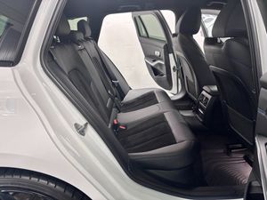 BMW 320 bild 13