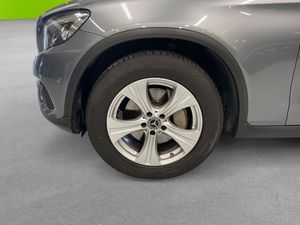 Mercedes GLC220 bild 8