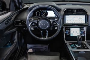 Jaguar XE bild 17