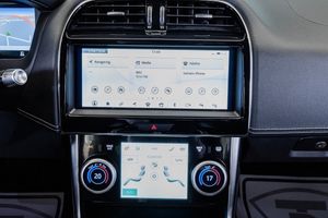 Jaguar XE bild 18