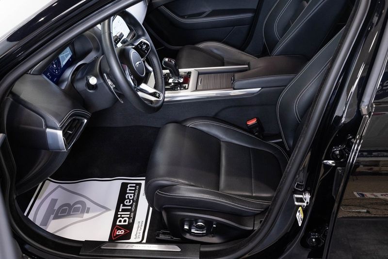 Jaguar XE bild 14