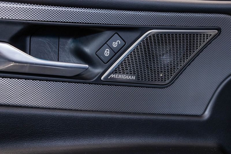 Jaguar XE bild 23