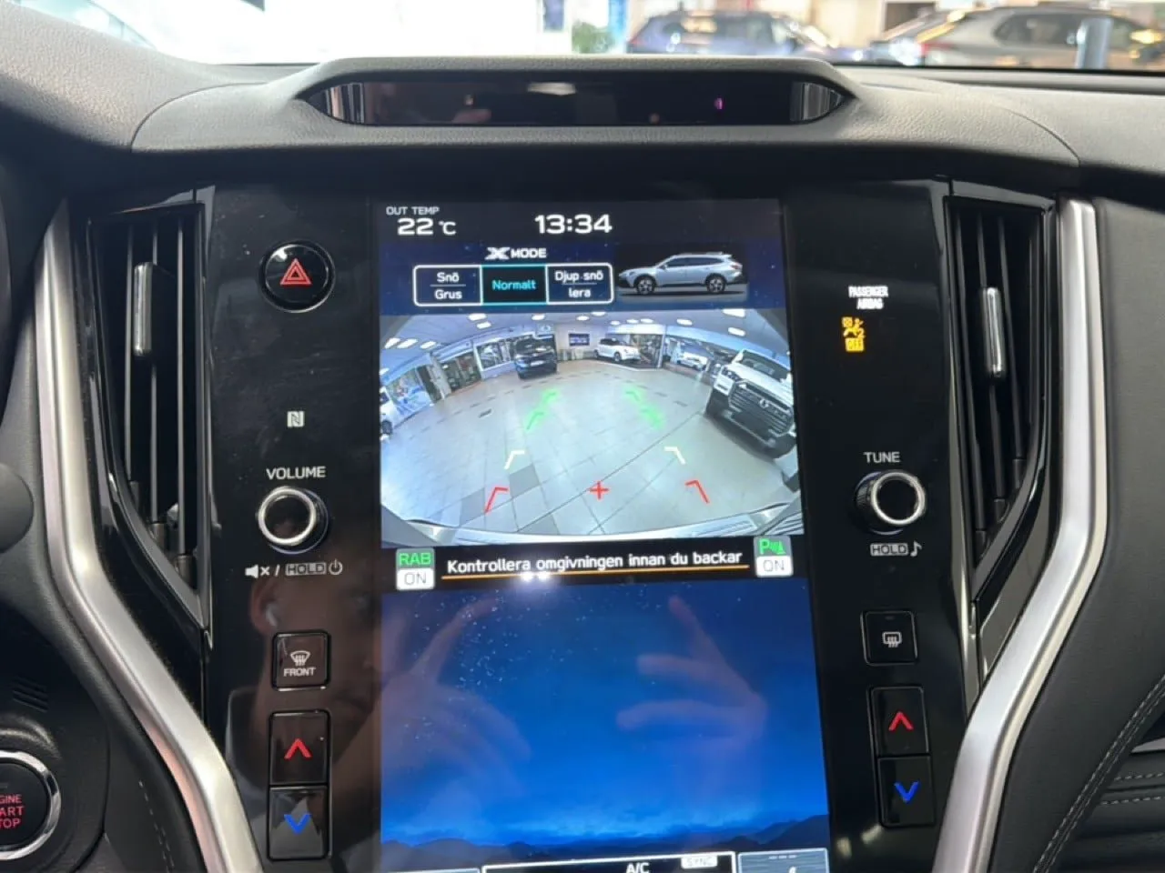 Vehicle image 22