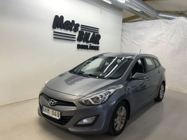 Hyundai i30 1,6 Crdi Manuell 110 Hk Buisness Kombi - 2014