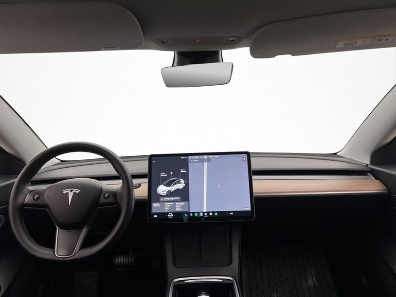 Tesla Model 3 bild 14