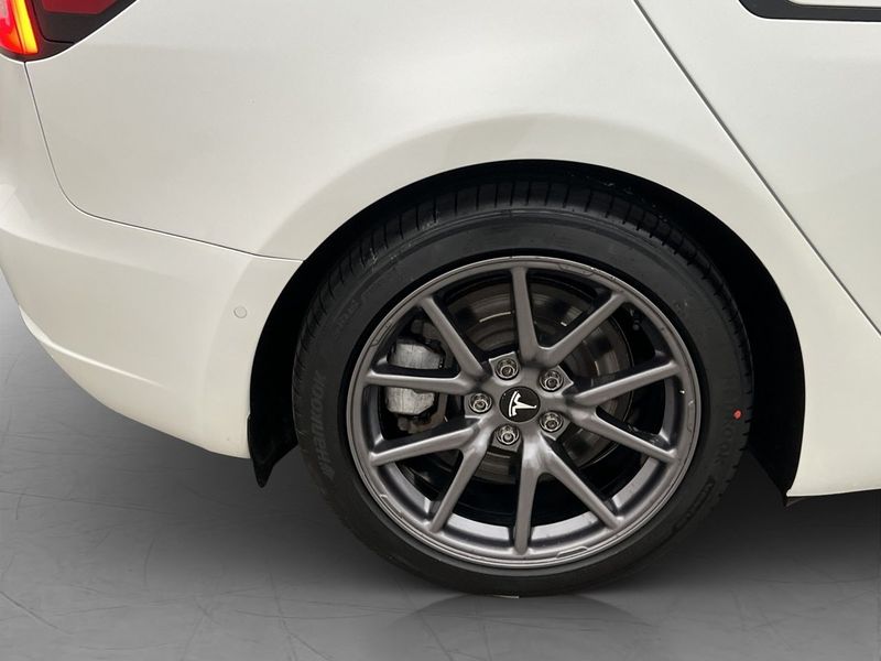 Tesla Model 3 bild 33