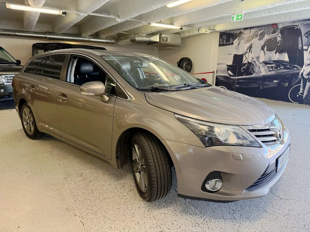 Vehicle image 1