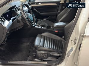 Volkswagen Passat bild 8