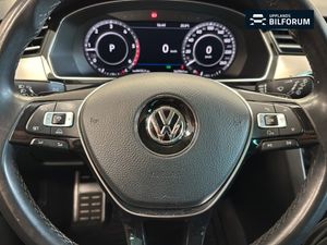 Volkswagen Passat bild 17