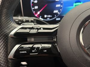 Mercedes GLC300 bild 24
