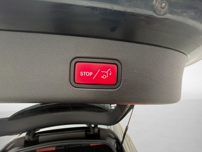 Mercedes GLC300 bild 10