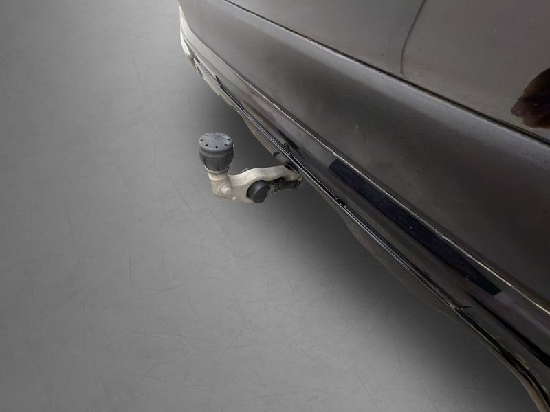 Mercedes GLC300 bild 8