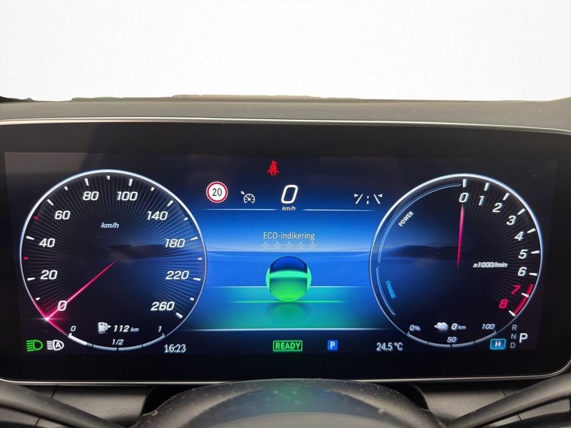 Mercedes GLC300 bild 17