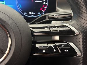 Mercedes GLC300 bild 23