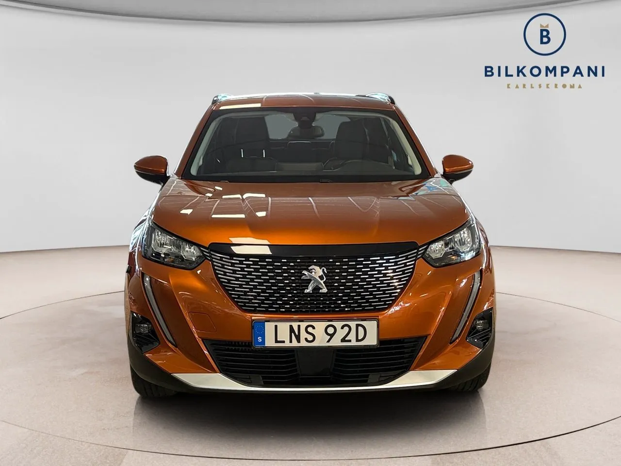 Vehicle image 7