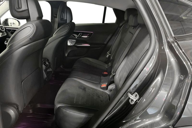 Mercedes GLC300 bild 10