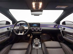 Mercedes A45 AMG bild 21