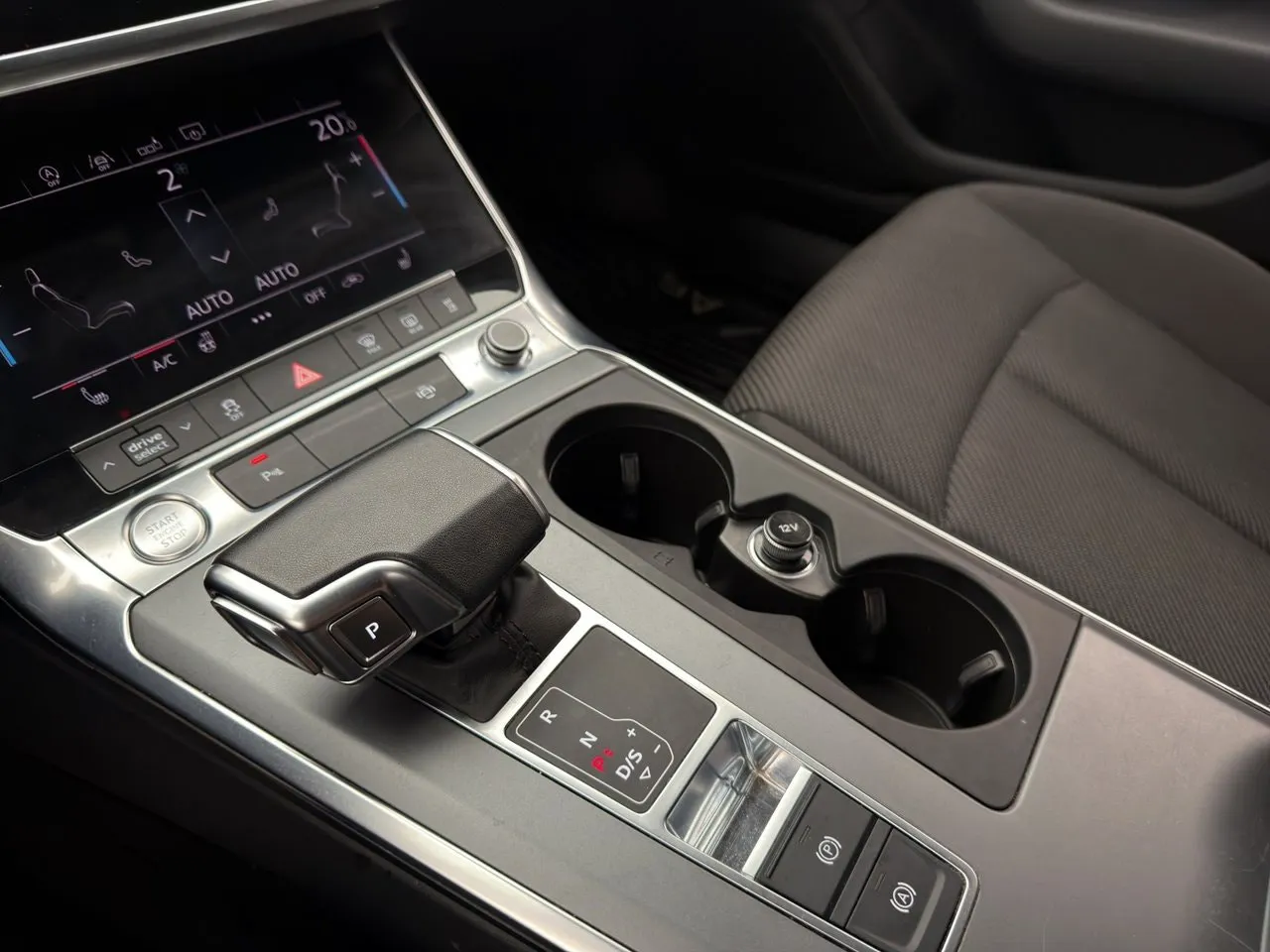 Vehicle image 23