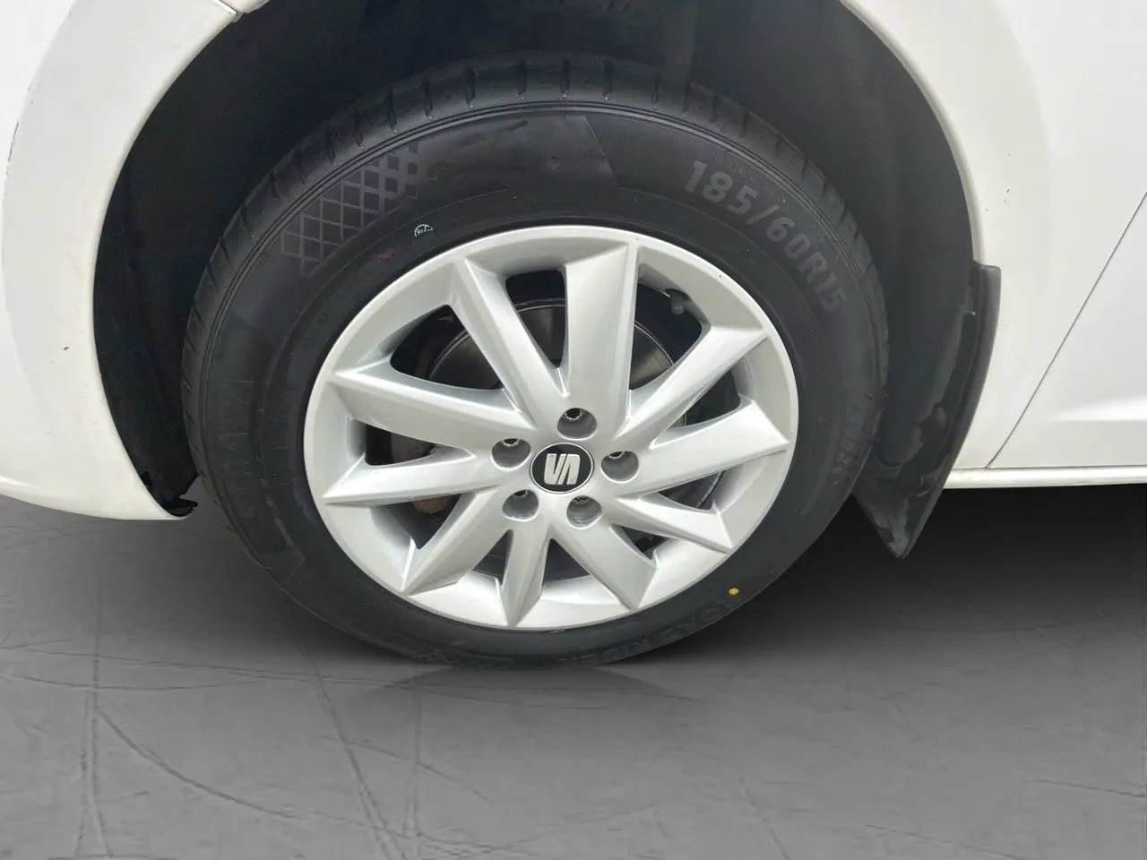 Vehicle image 23
