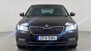 Skoda Superb bild 2