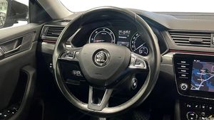 Skoda Superb bild 7