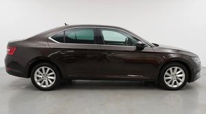Skoda Superb bild 3