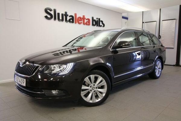 Skoda Superb Kombi 2.0 TDI 4x4 Elegance Dragkrok Ny Kamrem S/V hjul - 2015