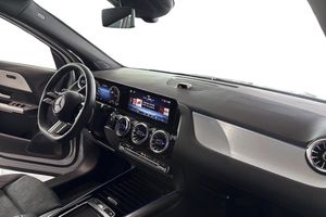 Mercedes GLA250 bild 10