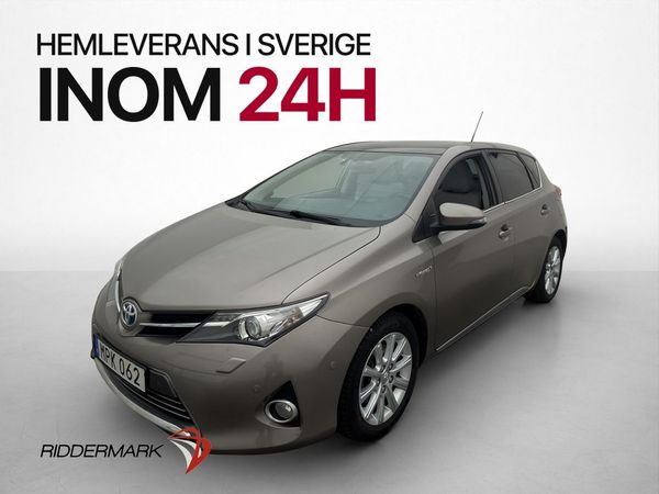 Toyota Auris Hybrid 136hk Executive Skinn Pano Kamera Sensor - 2015