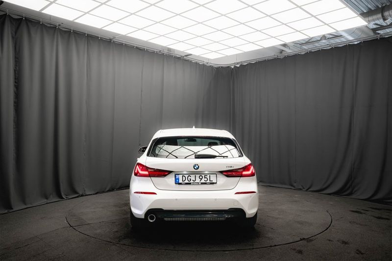 BMW 118 bild 7