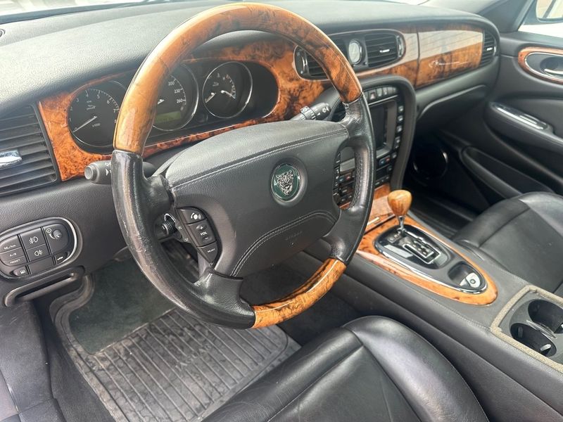Jaguar XJ bild 9