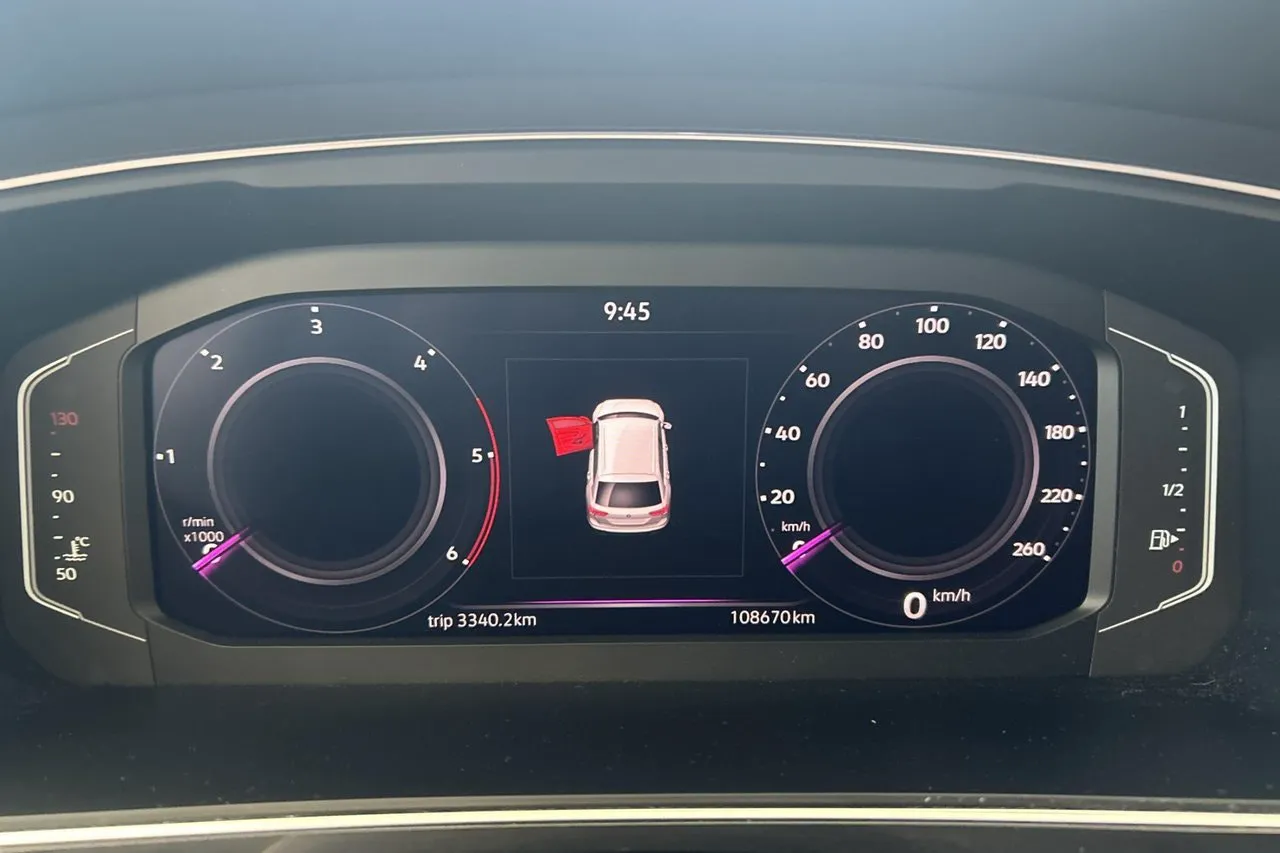 Vehicle image 22