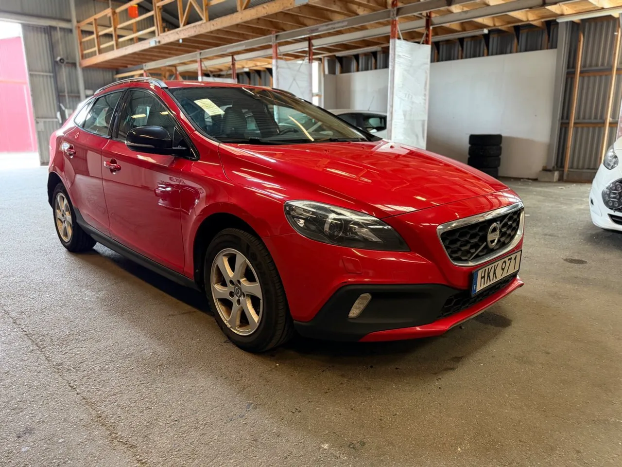 Vehicle image 6